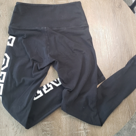 PINK Victoria's Secret Yoga Pants small - Picture 7 of 8